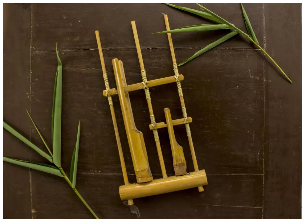 Angklung s, s and s for