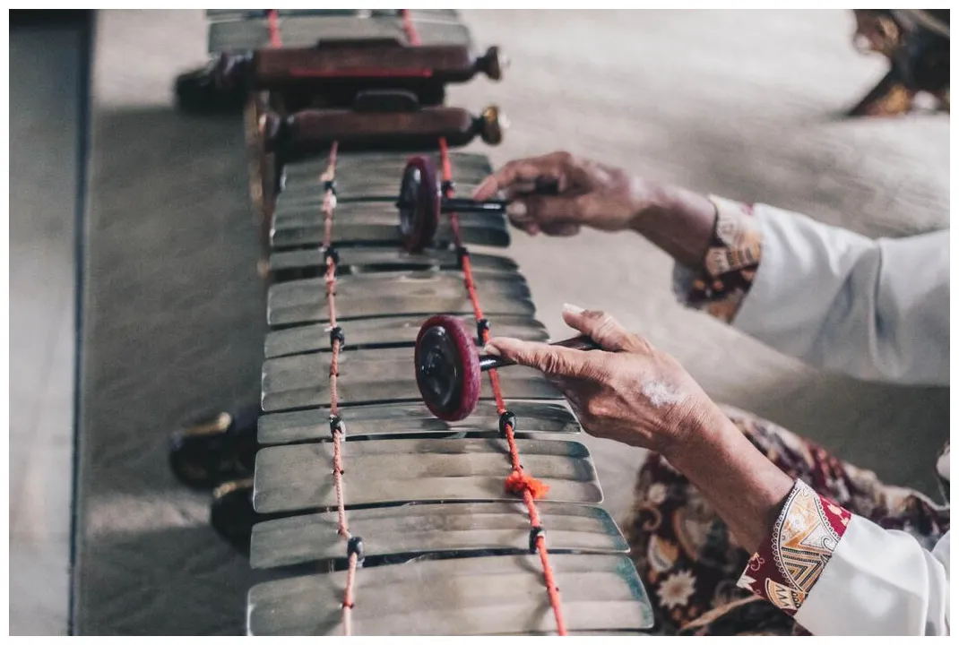 Gamelan s, s and s for